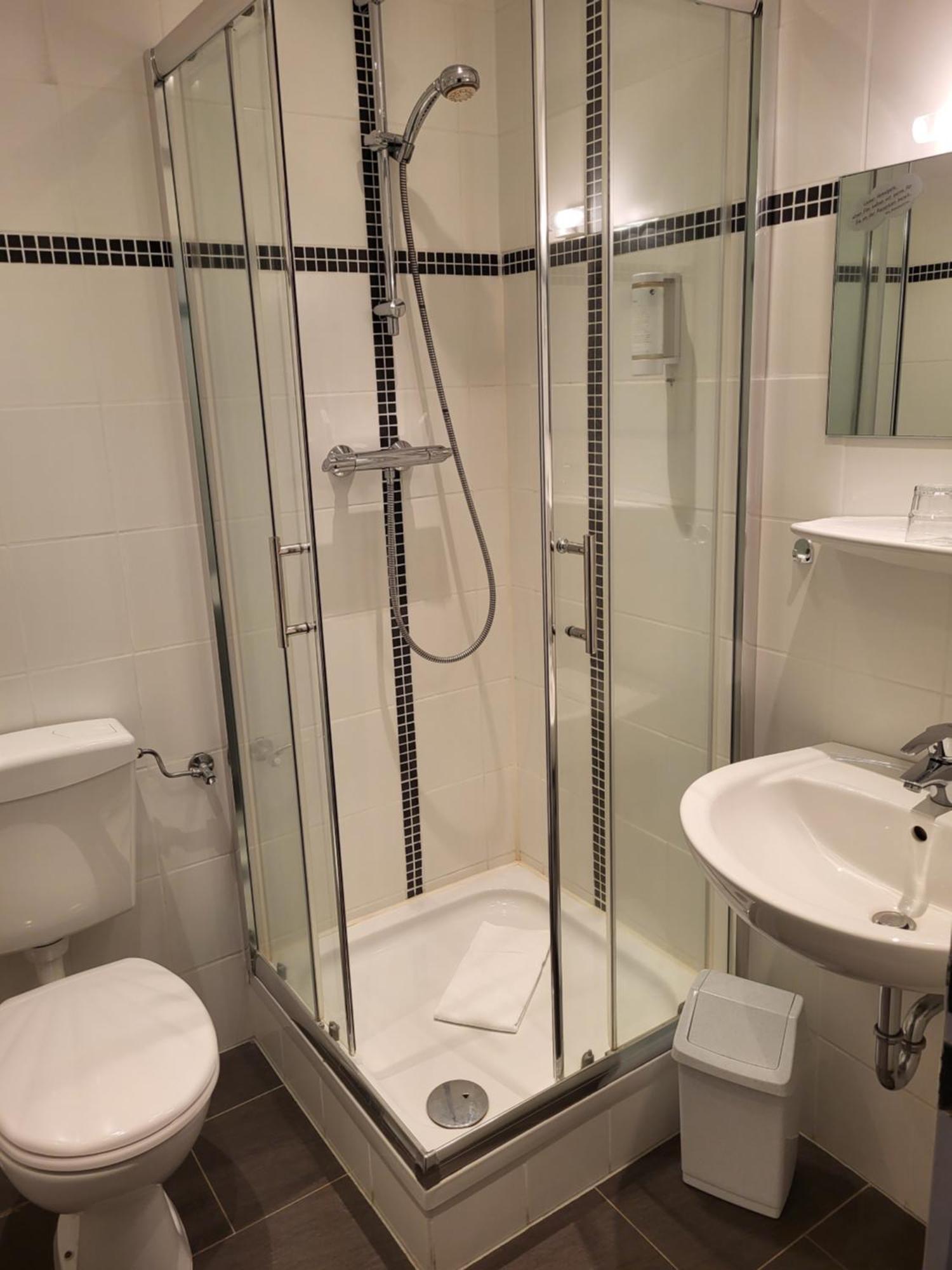 Bootshaus Hotel Bedekaspel Ngoại thất bức ảnh