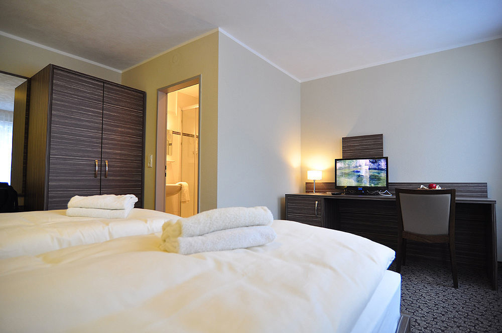 Bootshaus Hotel Bedekaspel Ngoại thất bức ảnh